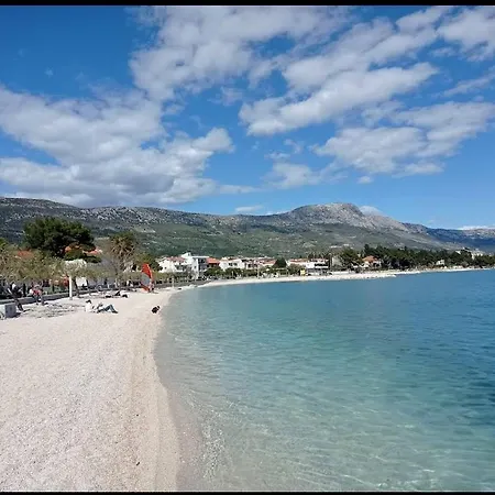 By The Sea And With Roof Terrace Appartement Kaštela