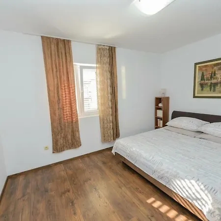 By The Sea And With Roof Terrace Appartement Kaštela