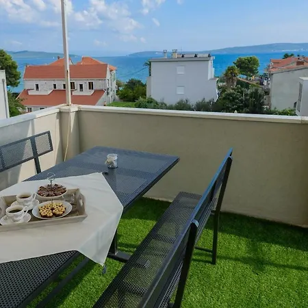 By The Sea And With Roof Terrace *