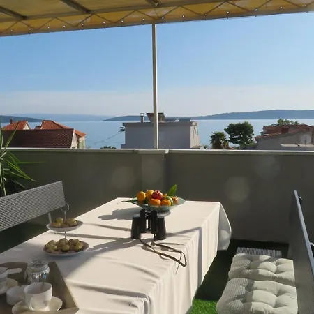 By The Sea And Beach With Roof Terrace *