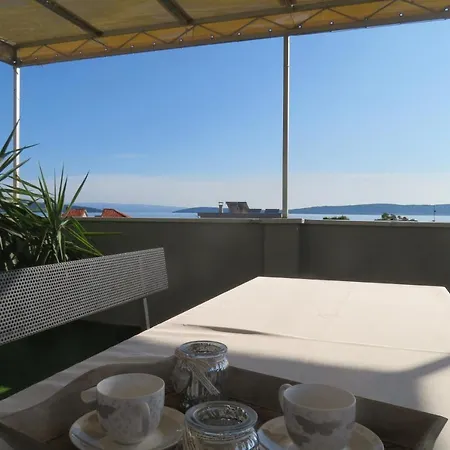 By The Sea And Beach With Roof Terrace *