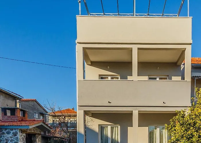 Apartamento By The Sea And With Roof Terrace Kaštela