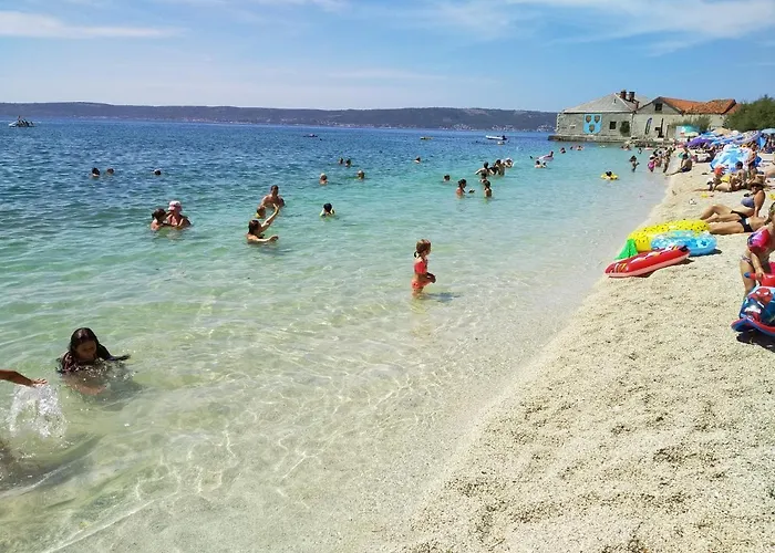 By The Sea And With Roof Terrace *